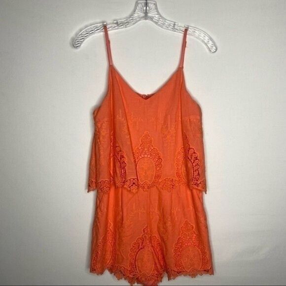 Red Saks Fifth Avenue Pink Eyelet Lace Crochet Sleeveless Romper XS - Picture 2 of 9